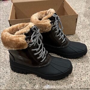 J Crew Perfect Winter boots in leather and sherpa